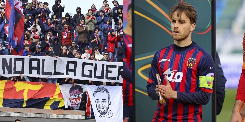 Cosenza, lo striscione dei tifosi contro la guerra