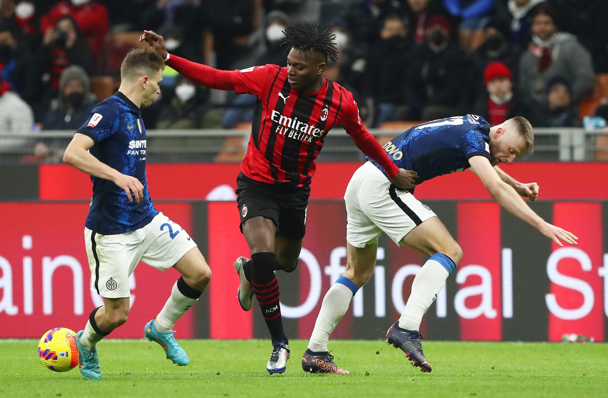 Milan-Inter 0-0: poche emozioni, si decide ad aprile