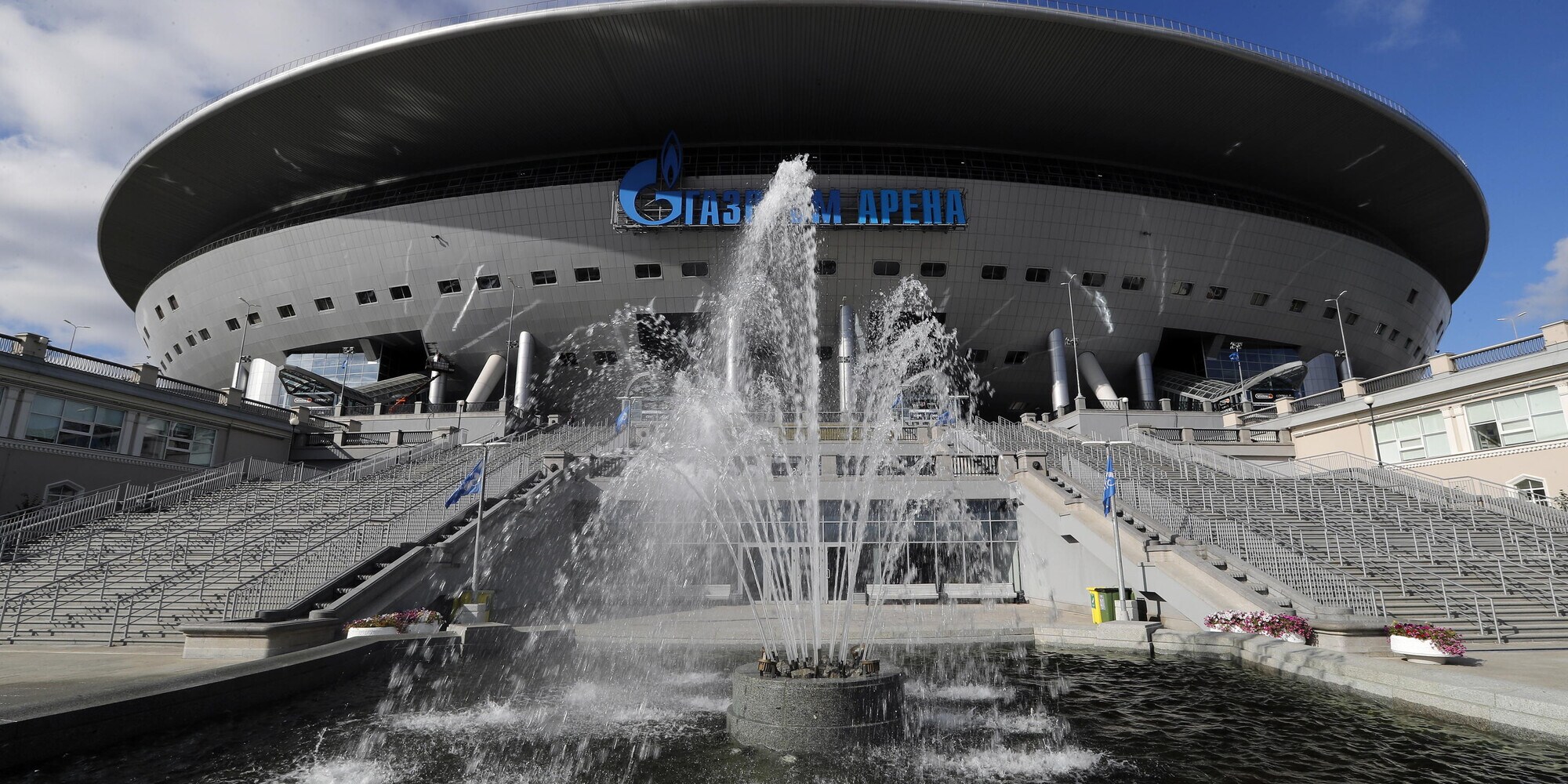 La Fifa 'svincola' calciatori e tecnici stranieri dei club russi e ucraini