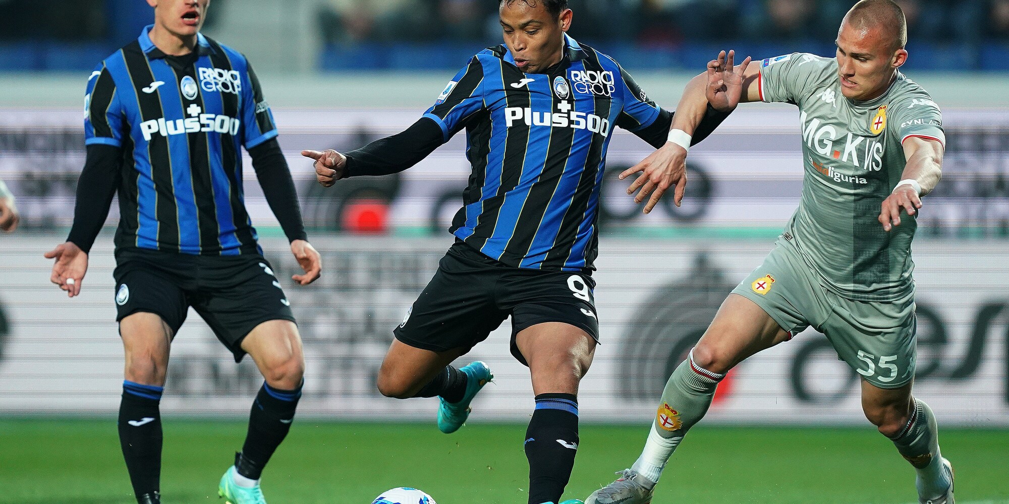 Muriel colpisce il palo, rimpianto Atalanta: pareggio con il Genoa