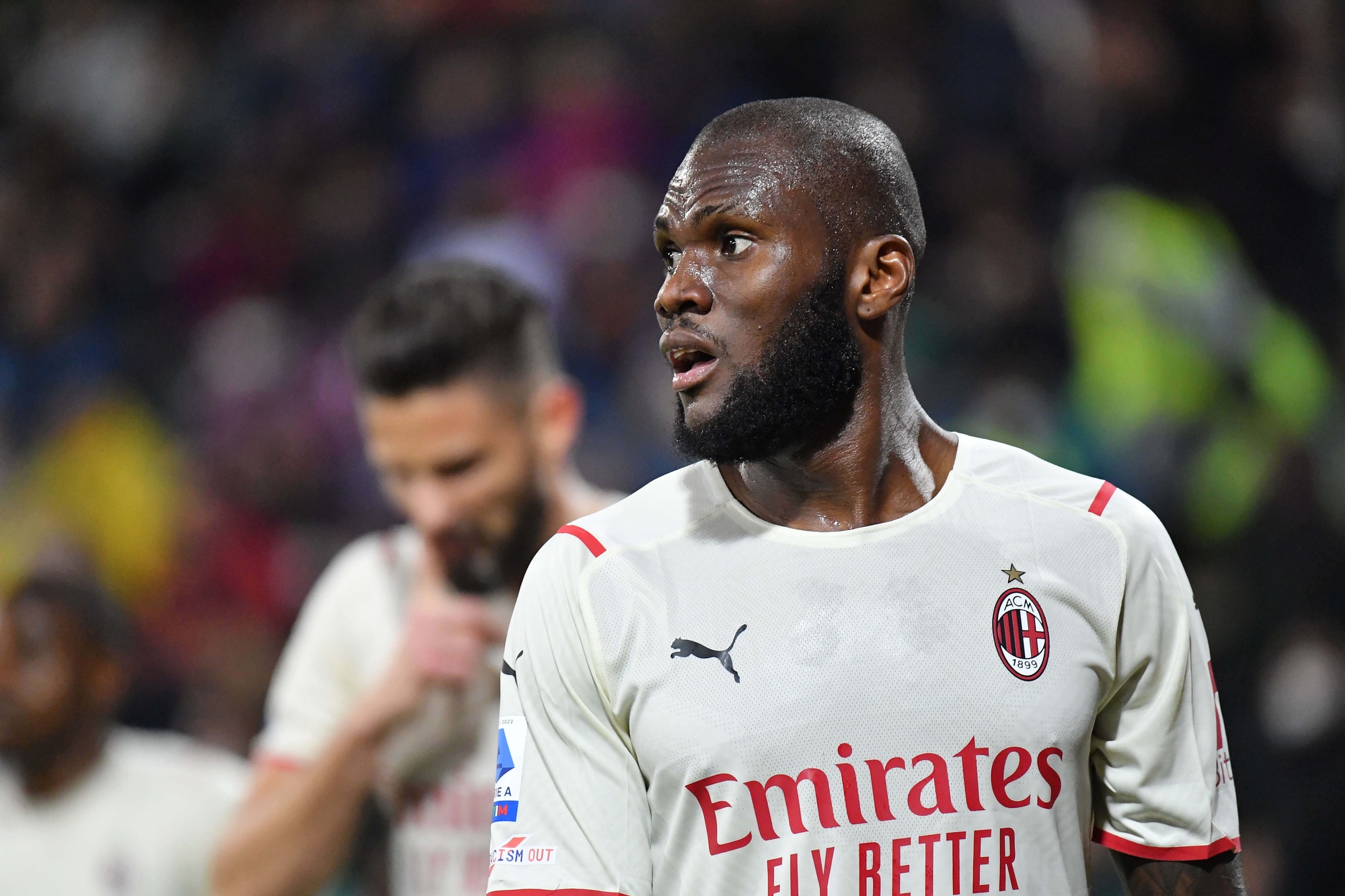 Milan, Kessie patteggia due mesi: esibita una patente non sua