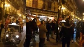 I tifosi della Macedonia "invadono" Palermo: canti scatenati in centro