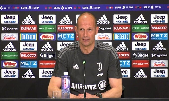 Allegri: "Non giochiamo per far perdere lo scudetto all'Inter"