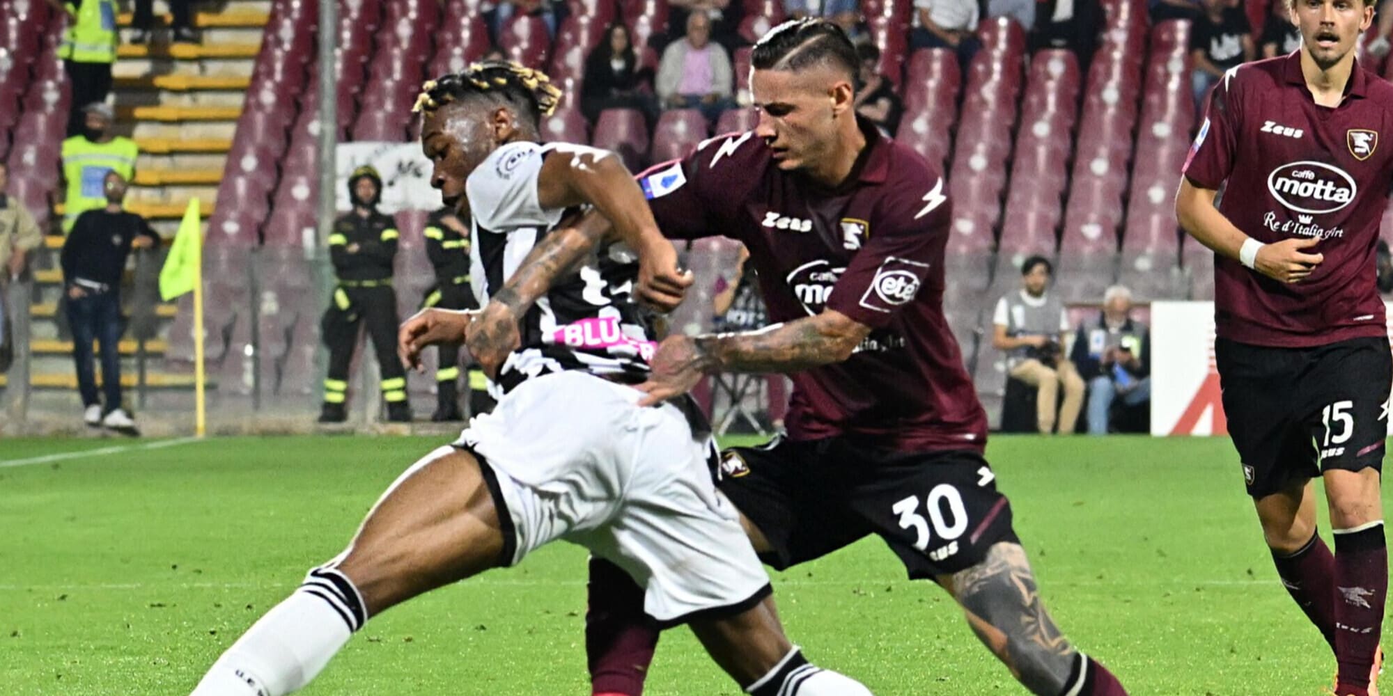 Salernitana ko con l'Udinese, ma è salva il Cagliari è in B! Salernitana ko con l'Udinese, ma è salva il Cagliari è in B!