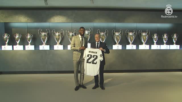 Rudiger day: le visite, la firma e la maglia del Real numero 22