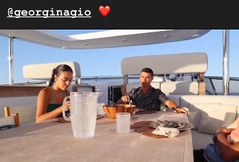 Cristiano Ronaldo, dedica d'amore sullo yacht alla sua Georgina