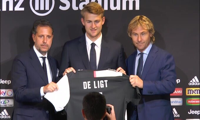 De Ligt, irrompe il Bayern Monaco