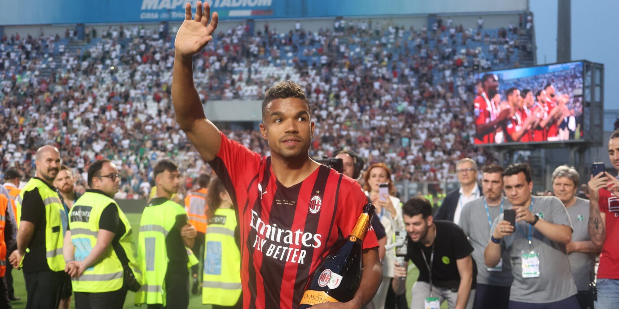 Milan Messias Riscatto Dal Crotone E Rinnovo Fino Al 2025 A Un Passo