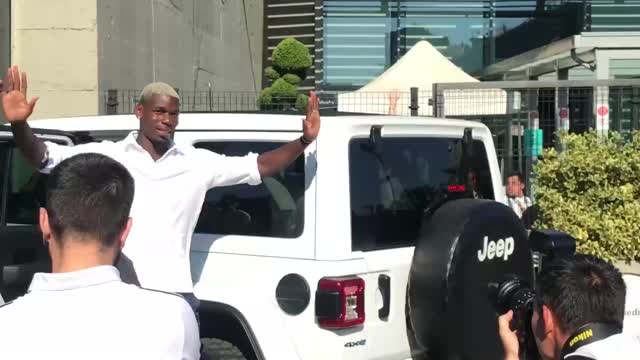 Pogba arrive au J Medical, les fans de la Juventus sont ravis