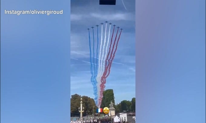 Festa Nazionale di Francia, Giroud riprende la parata aerea