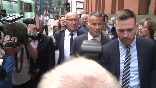 Manchester, l'arrivo di Ryan Giggs in tribunale