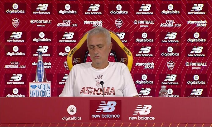 Mourinho: “Mercato? Un applauso al club”