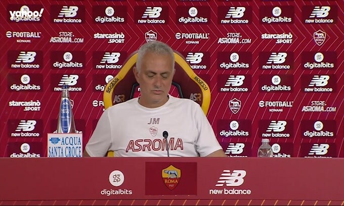 Mourinho: “Ancelotti? Sa tutto di calcio”