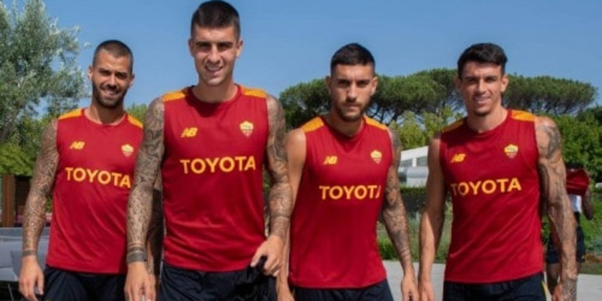 Spinazzola, Mancini, Pellegrini e tutta la Roma si veste Toyota