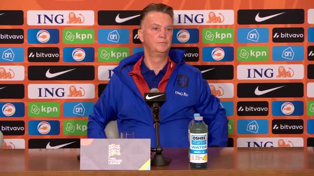 Van Gaal: "Lewandowski? È il miglior attaccante al mondo"