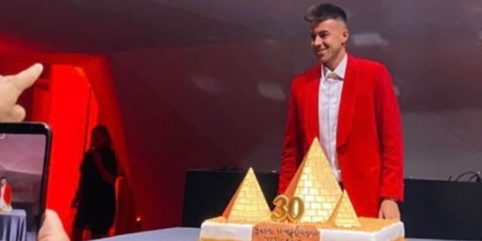 Roma, che festa per El Shaarawy: guarda i balli con compagni, fidanzata e il discorso che ha commosso tutti