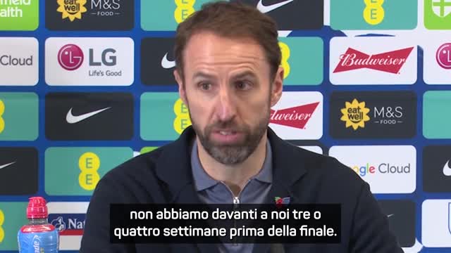 Southgate boccia Abraham: "Fuori forma al momento sbagliato"