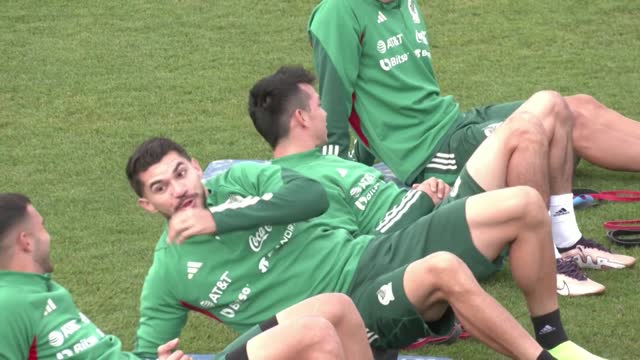  Messico, Lozano e i compagni si preparano per i Mondiali