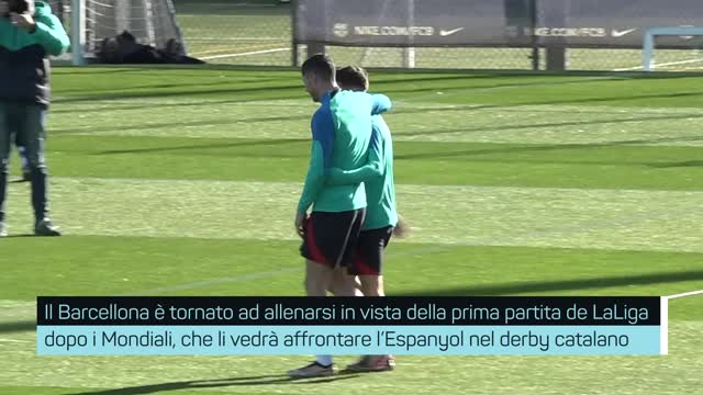 Xavi e il Barça tornano in campo, allenamento in vista dell'Espanyol 