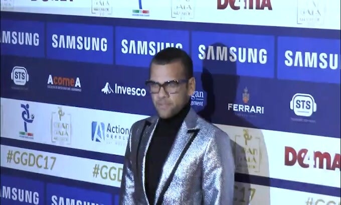 Clamoroso, Dani Alves è stato arrestato!