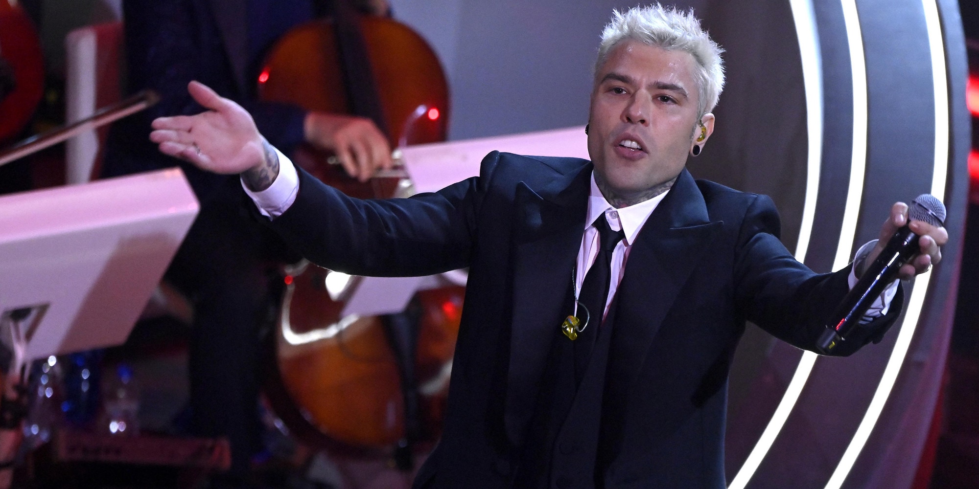 Fedez, duro attacco ad Anna Oxa: "Maleducata"