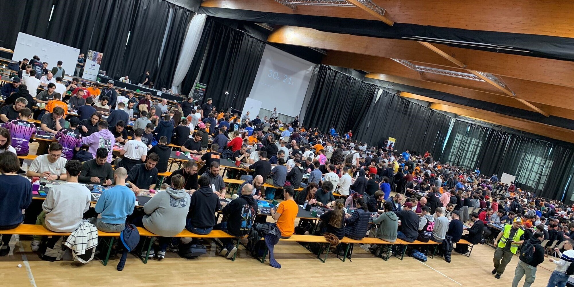 Il torneo di Magic più grande del mondo? L’hanno organizzato a Lecco