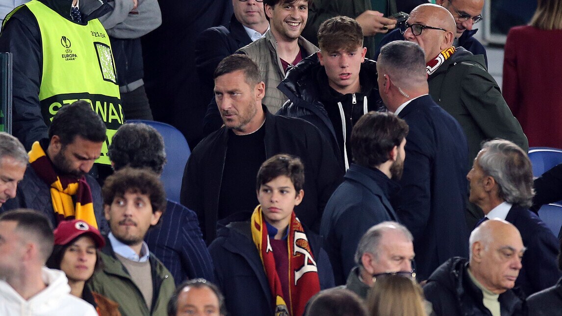 Roma, che emozione: Totti torna all'Olimpico! Ecco da quanto mancava