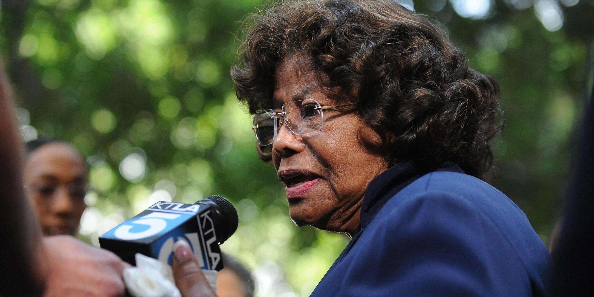 Mamma di Michael Jackson va in tribunale per contestare eredita'