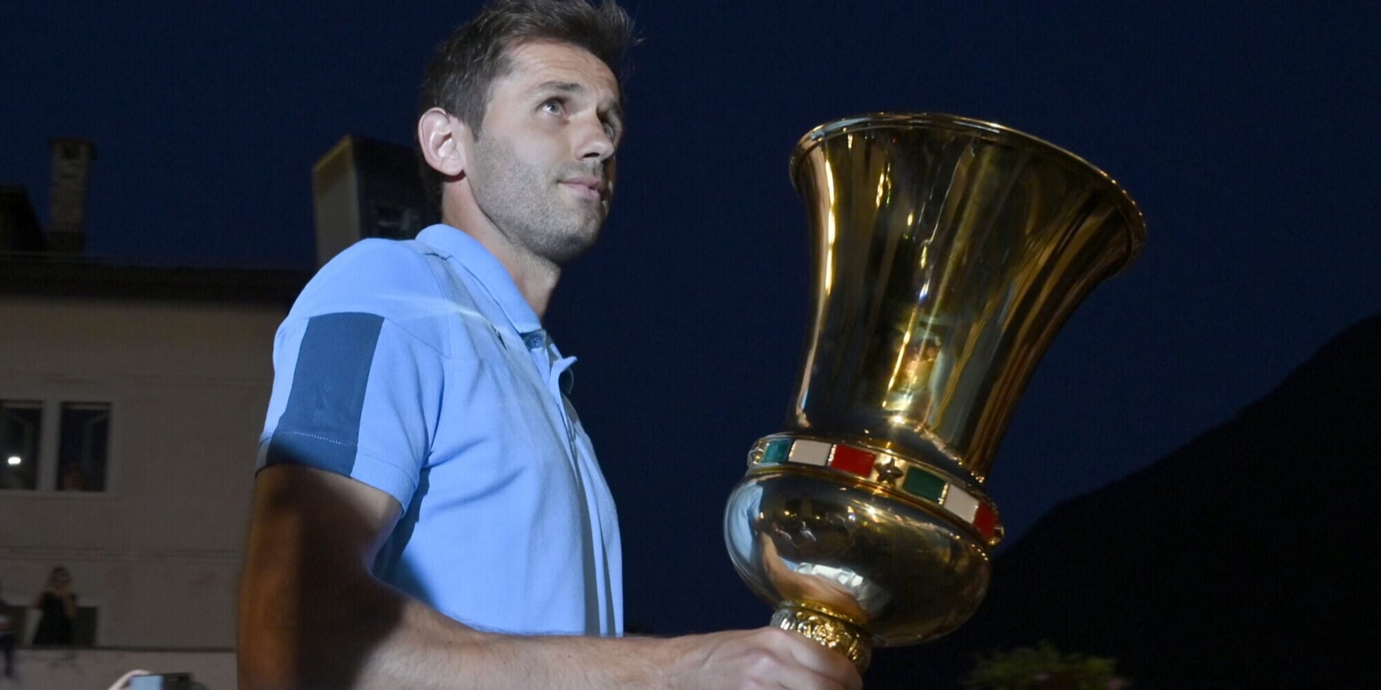 Lazio, festa per il 26 maggio Lulic ci sarà, pronta la maglia celebrativa Lazio, festa per il 26 maggio Lulic ci sarà, pronta la maglia celebrativa