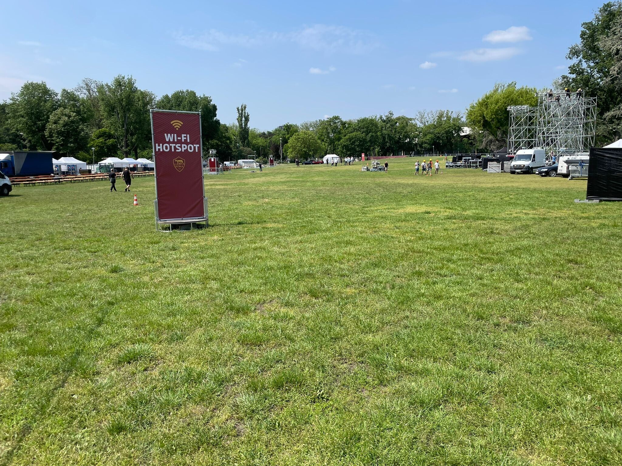 Apre la Fanzone a Budapest, ecco le immagini
