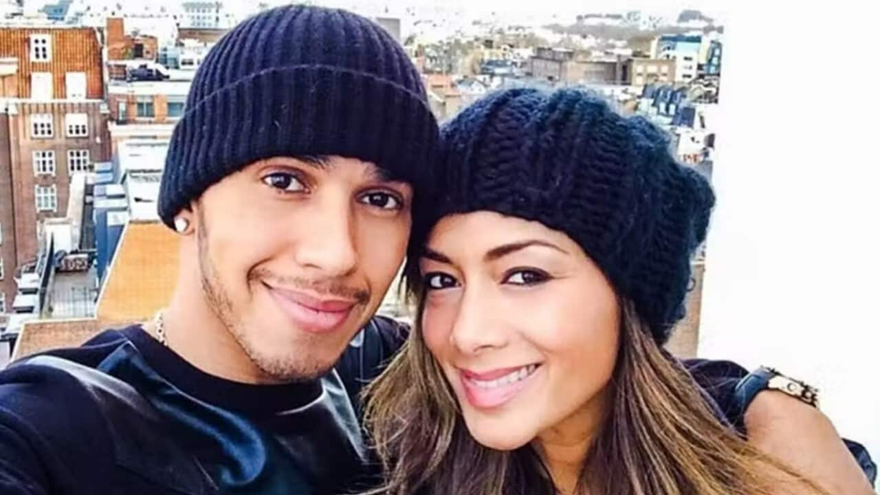La storia d'amore più importante di Hamilton è stata quella con Nicole Scherzinger, ex cantante delle Pussycat Dolls, durata ben otto anni. Più precisamente dal 2007 al 2015, con diverse crisi, pause di riflessioni e riavvicinamenti. La rottura è avvenuta dopo che l'artista ha scoperto un tradimento del fidanzato con Miss Mondo Vivian Burkhardt.