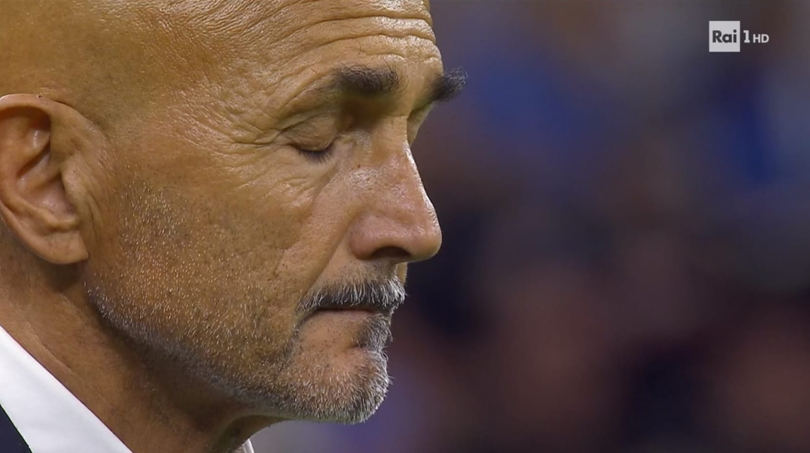 Spalletti chiude gli occhi: la curiosa reazione al gol di Frattesi in Italia-Ucraina