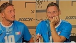 Totti e la conferenza esilarante in Corea: “Quanti romanisti, portateci fortuna”
