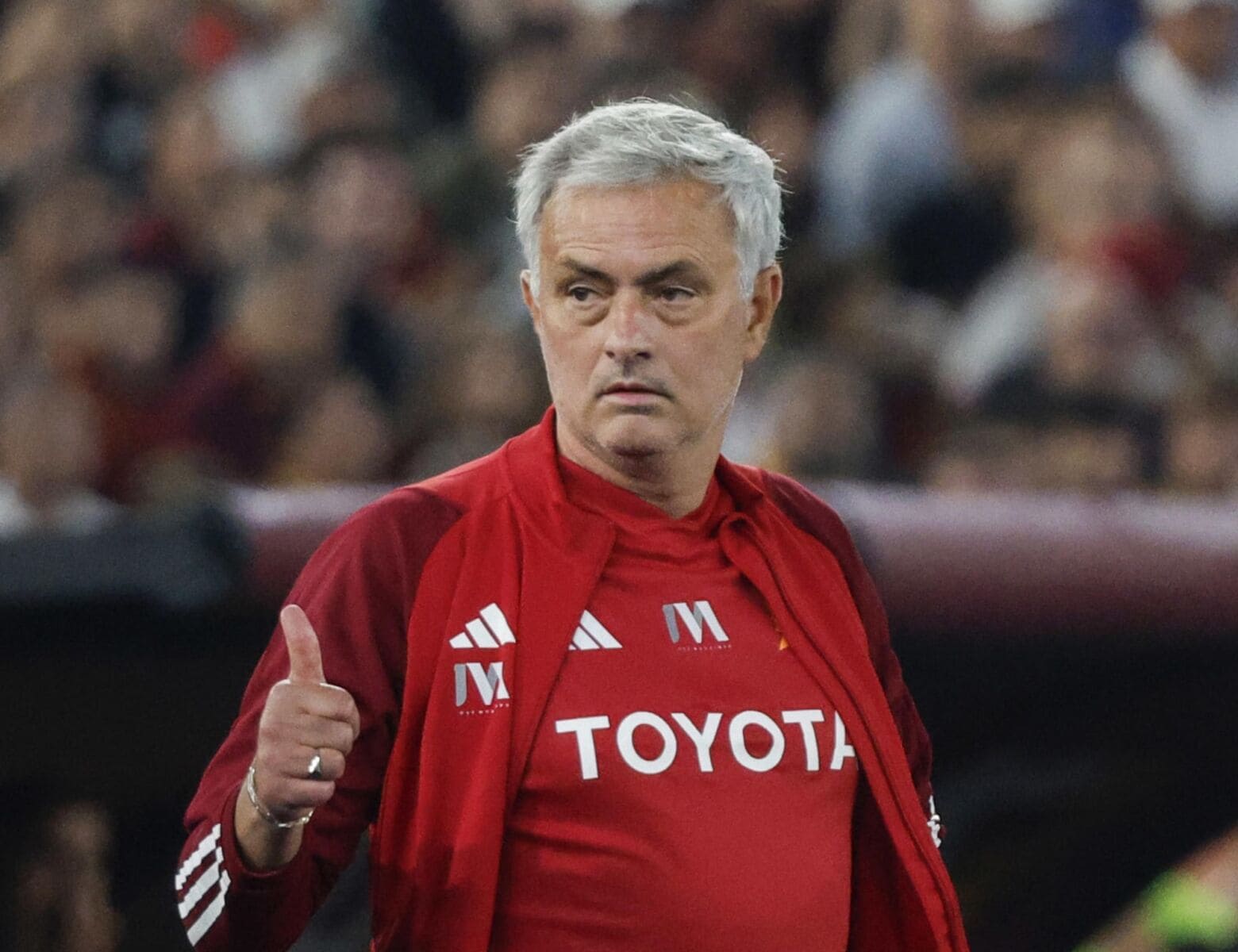 مورينيو: فزت بكأس ونصف مع روما، ولدي ستة أشهر أخرى