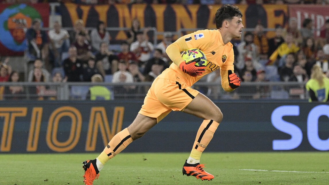 Roma, la probabile formazione di Mourinho contro il Servette