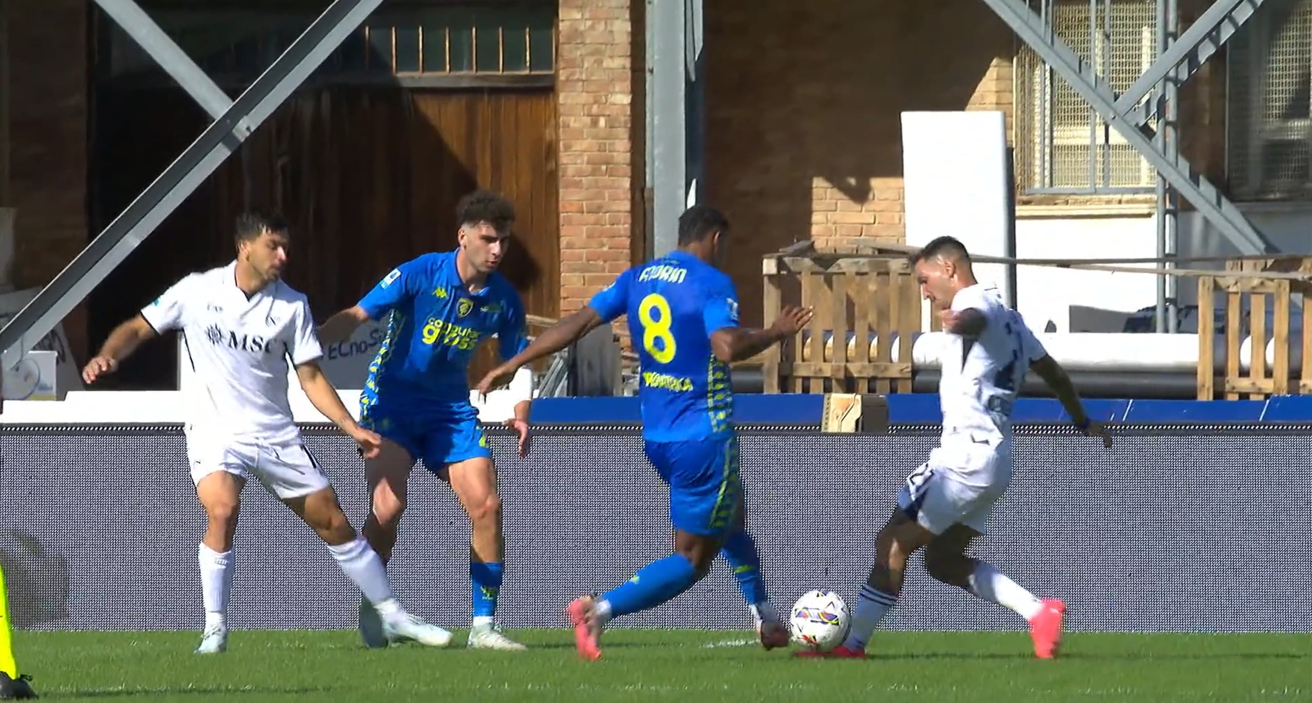 Rigore Empoli-Napoli, polemiche sul contatto tra Politano e Anjorin: la sequenza