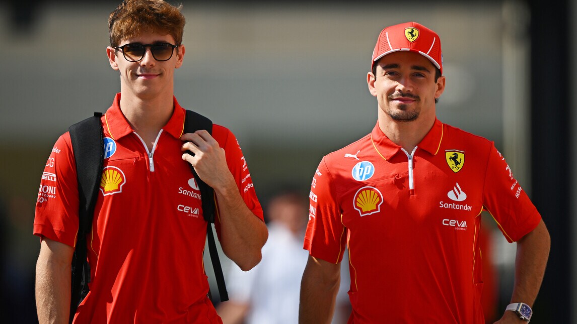 I fratelli Leclerc fanno la storia: eccoli insieme in Ferrari!