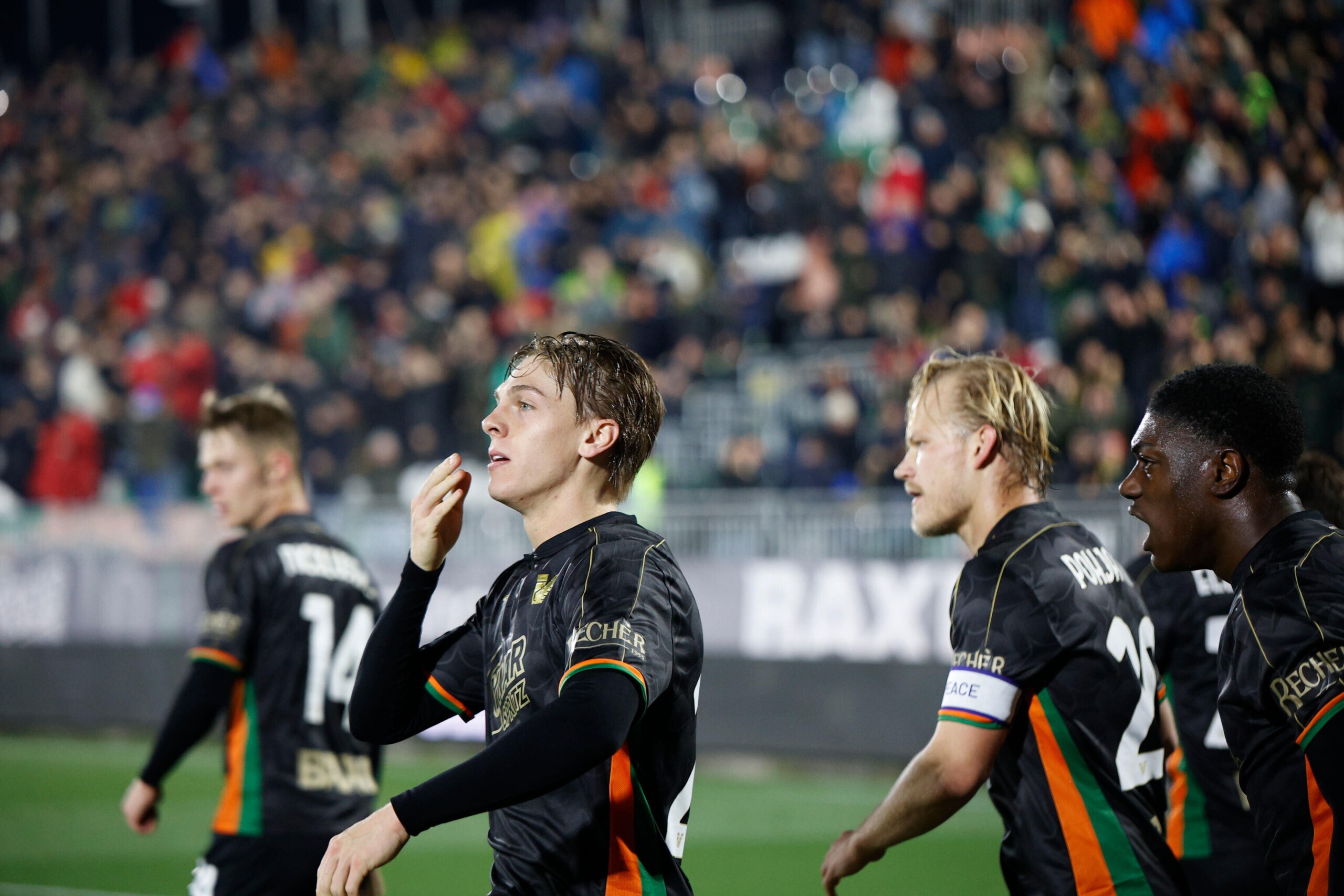 18. Venezia - 8 punti (1 vittoria, 5 pareggi, 6 sconfitte)