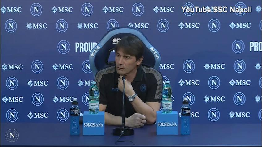 Conte: "Voci su di me alla Juve? Giochi mediatici"