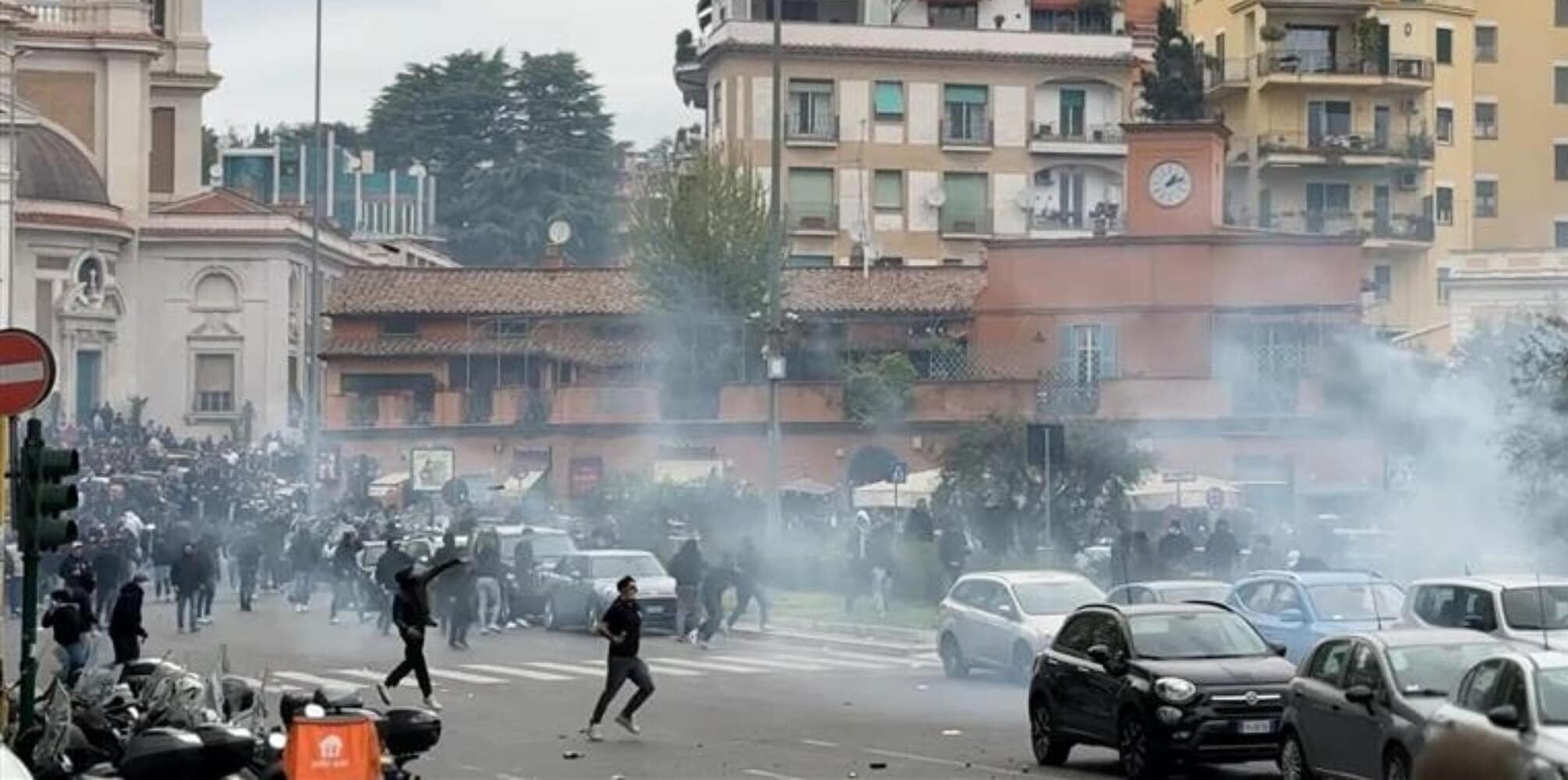 Incidenti derby, la Roma non ci sta: il comunicato del club giallorosso
