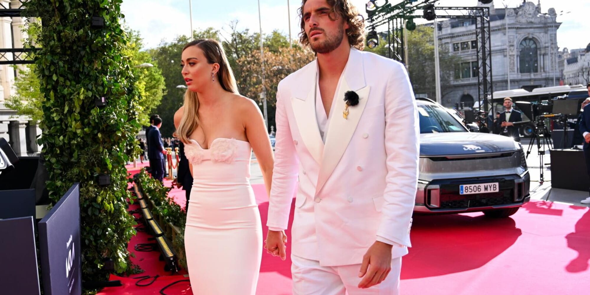 Paula Badosa e Stefanos Tsitsipas incantano ai Laureus Awards