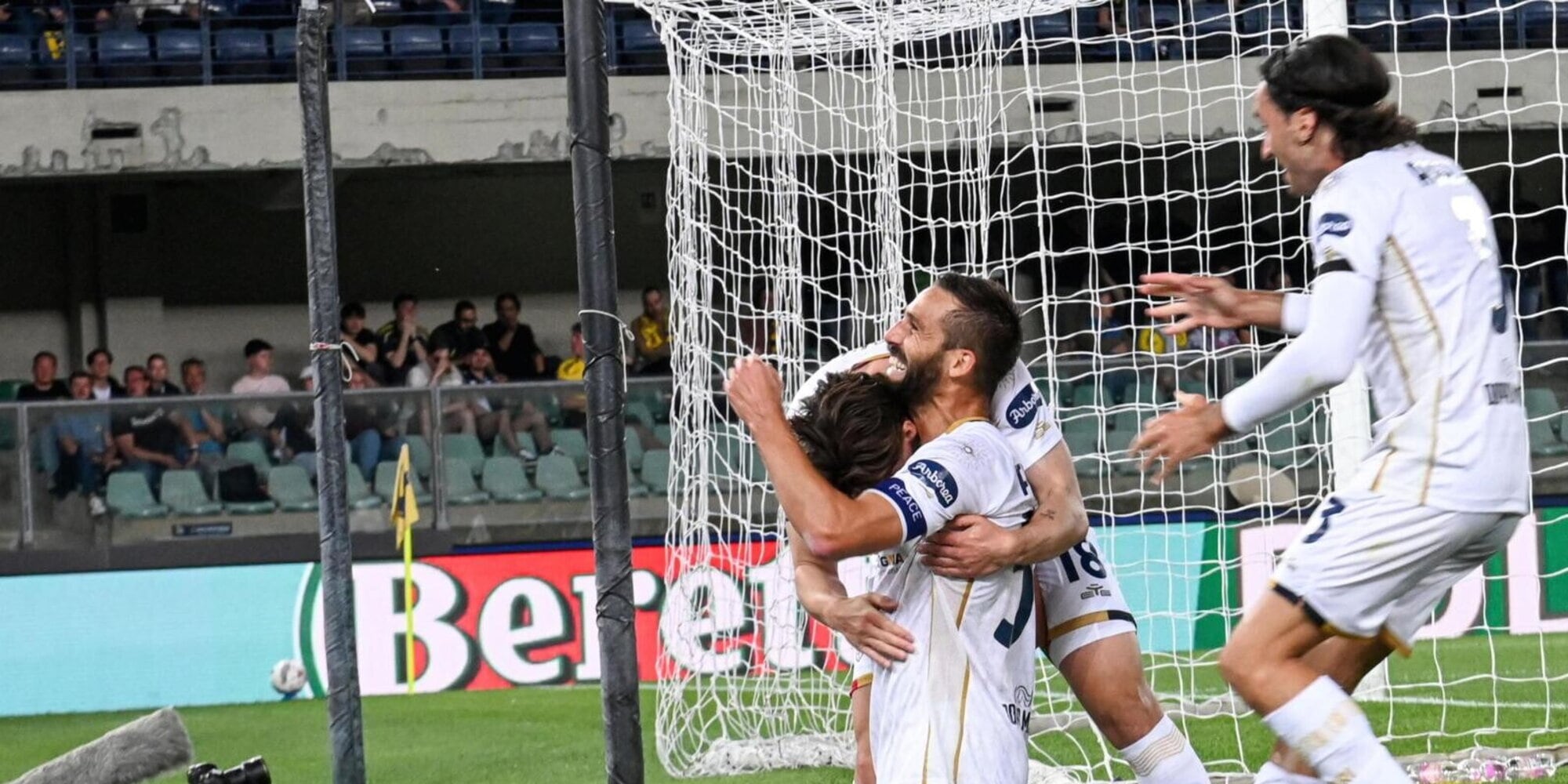 Pavoletti e Deiola avvicinano il Cagliari alla salvezza: Verona ko