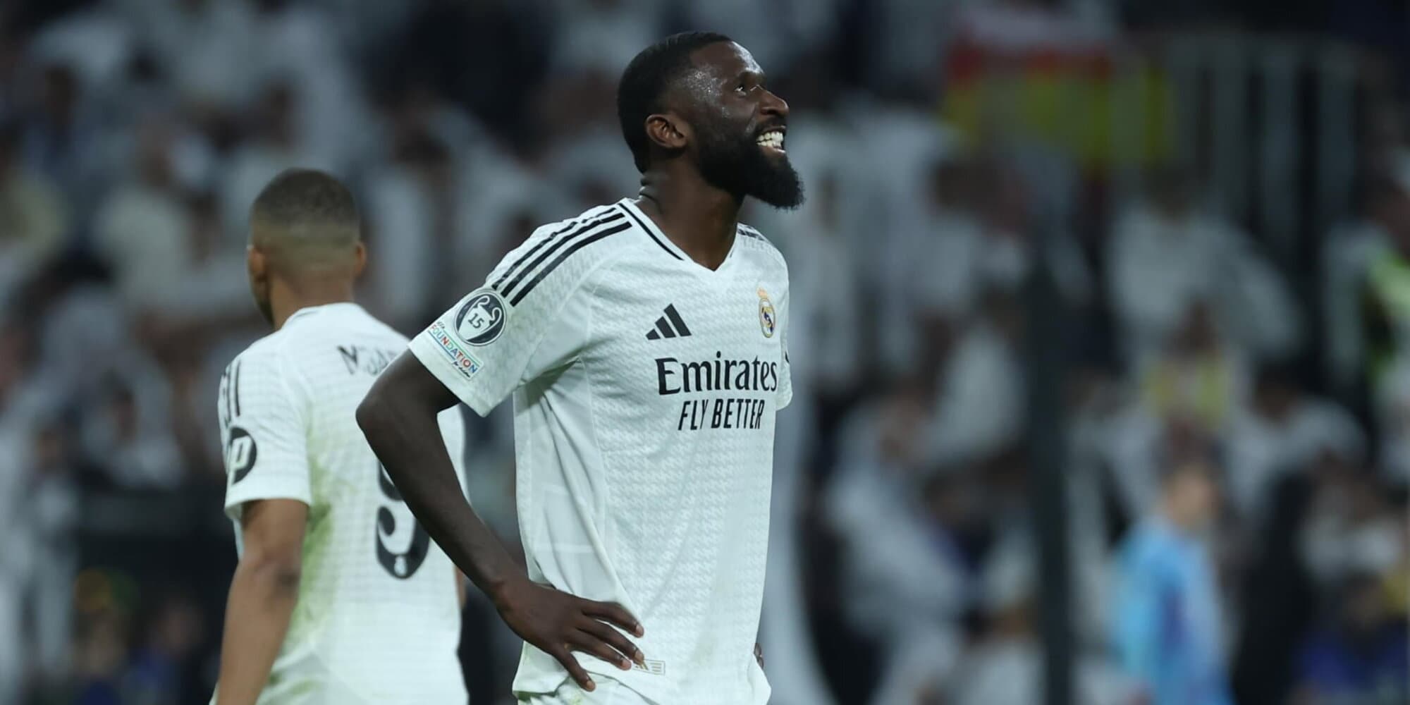 Real Madrid, che guaio: Rudiger si è operato al ginocchio, la sua stagione è finita