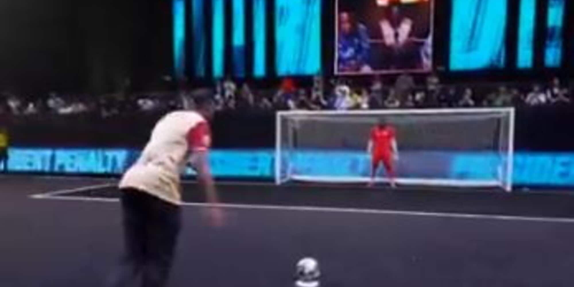 Maignan show in Kings League: il portiere segna un rigore pazzesco
