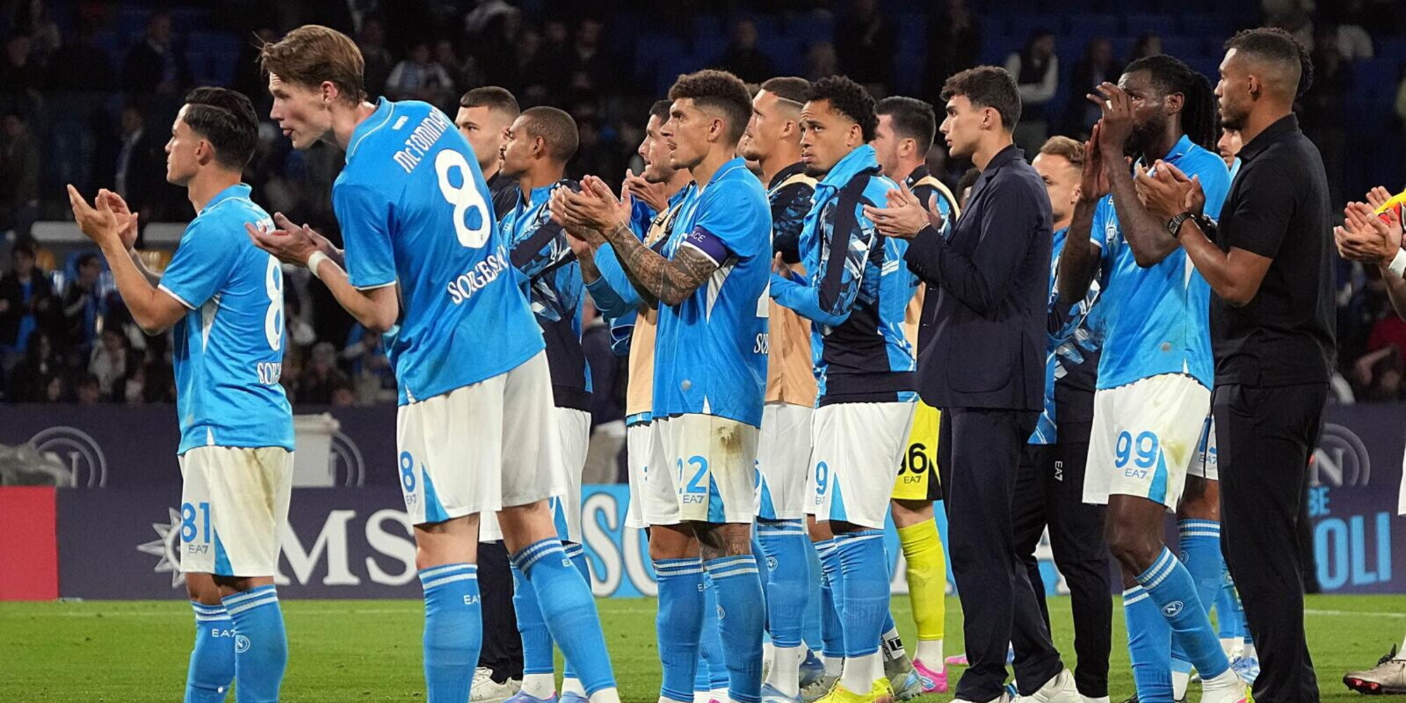 10 Medaglie D'Oro Calcio: Giocatore Della Partita - Nastro Blu E Giallo (JFTrophies)