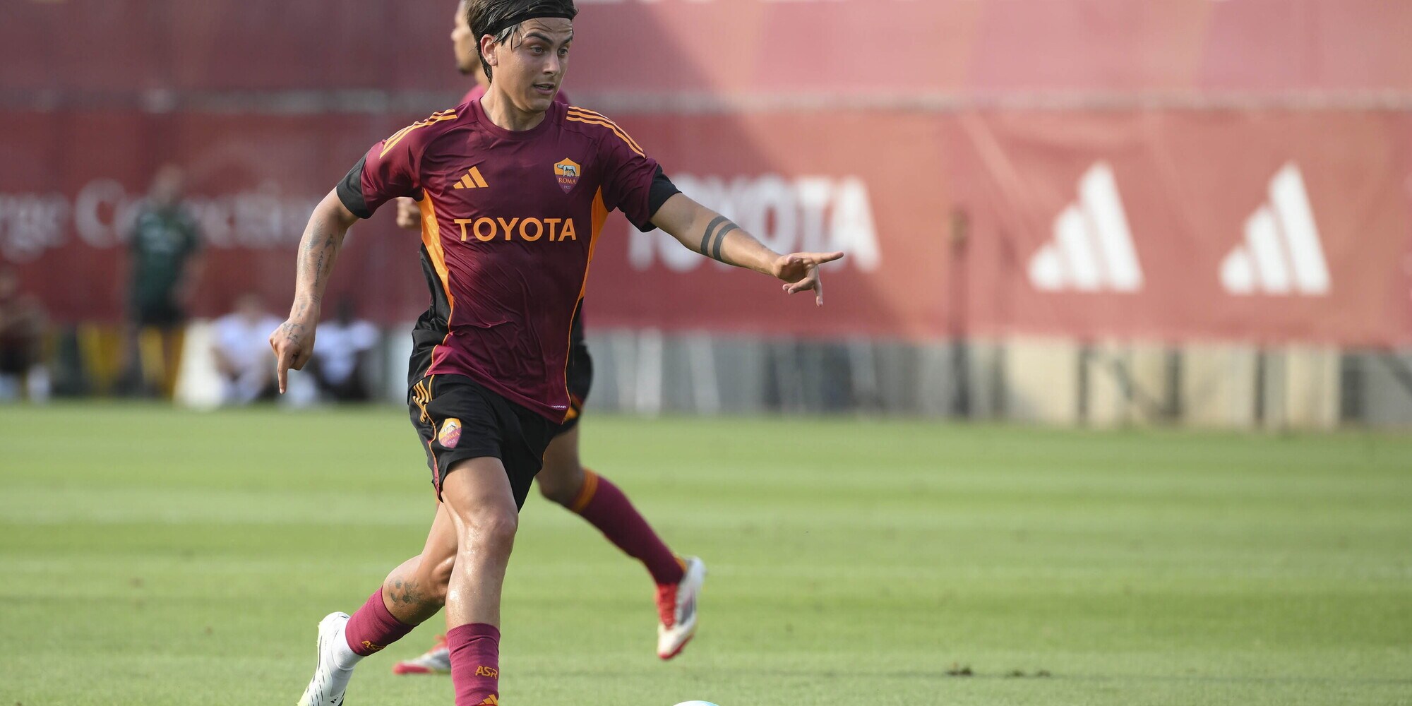 La Roma travolge il Trastevere. Doppia seduta tattica per la Lazio