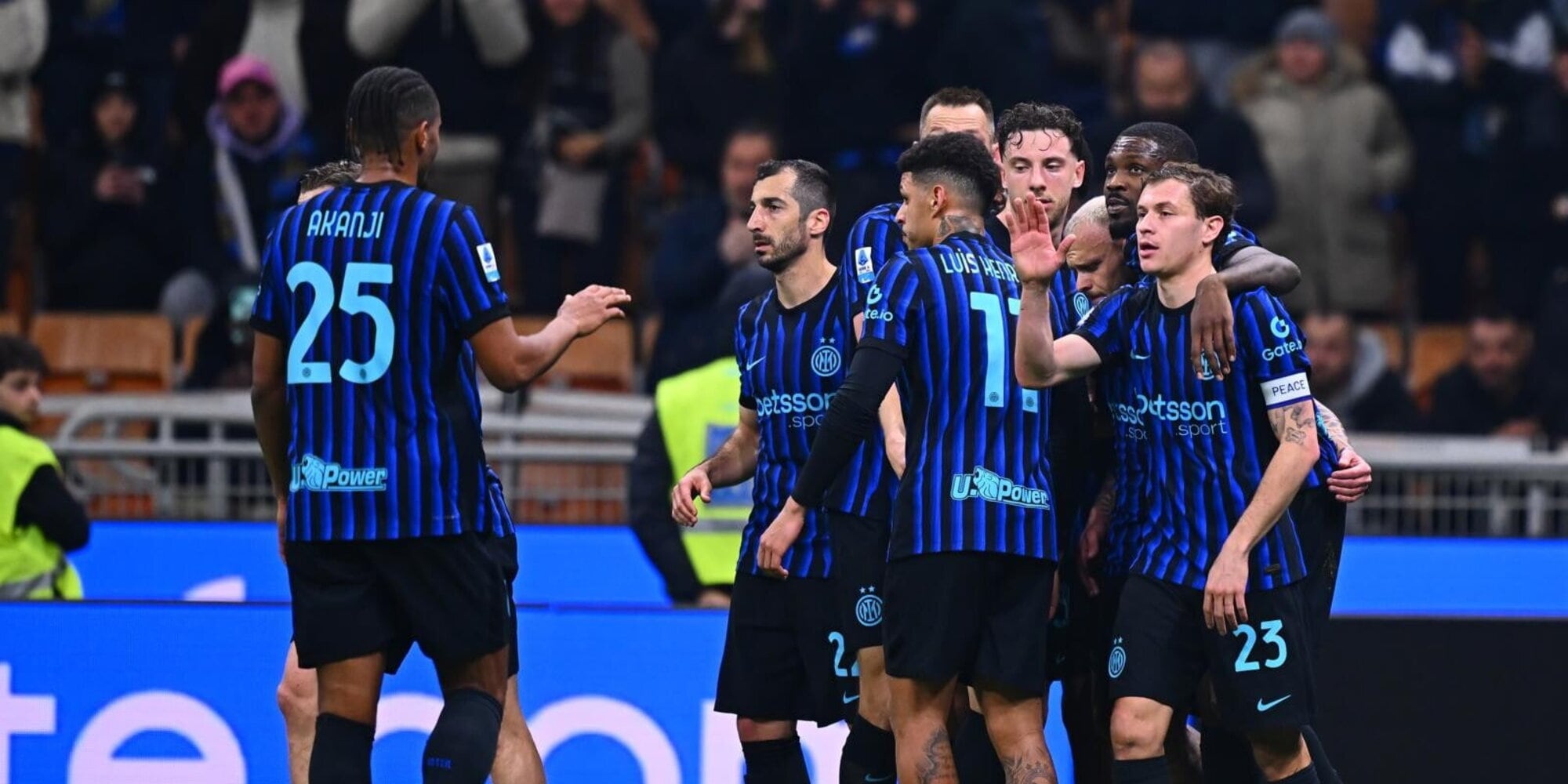 L'Inter rialza la testa dopo il Bodo: Dimarco e Calhanoglu stendono il Genoa, Chivu infila l'ottava vittoria consecutiva in campionato e vola a +13 sul Milan