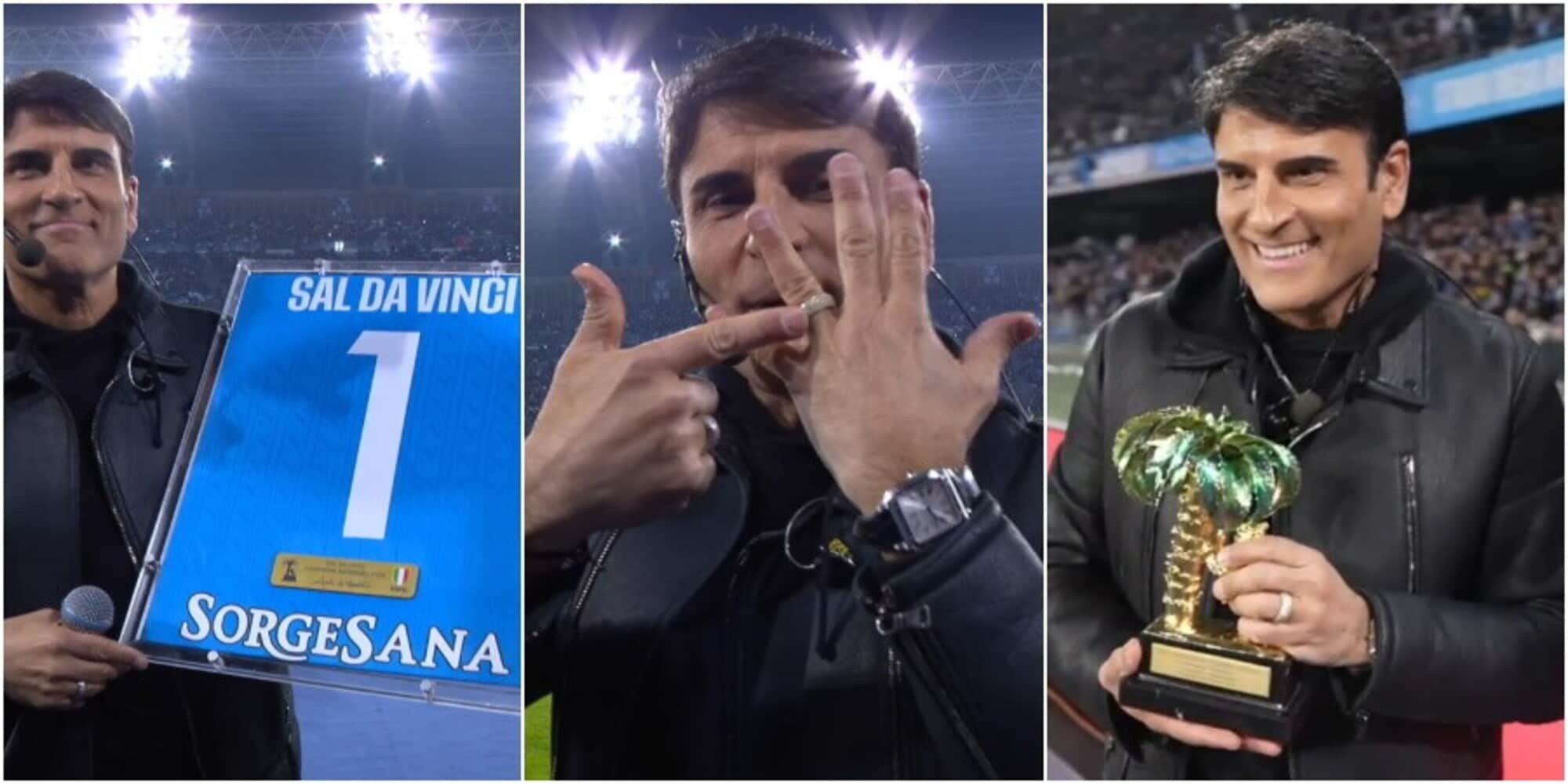 Sal Da Vinci riceve una maglia celebrativa dal Napoli poi canta "Per sempre sì": le foto dal Maradona
