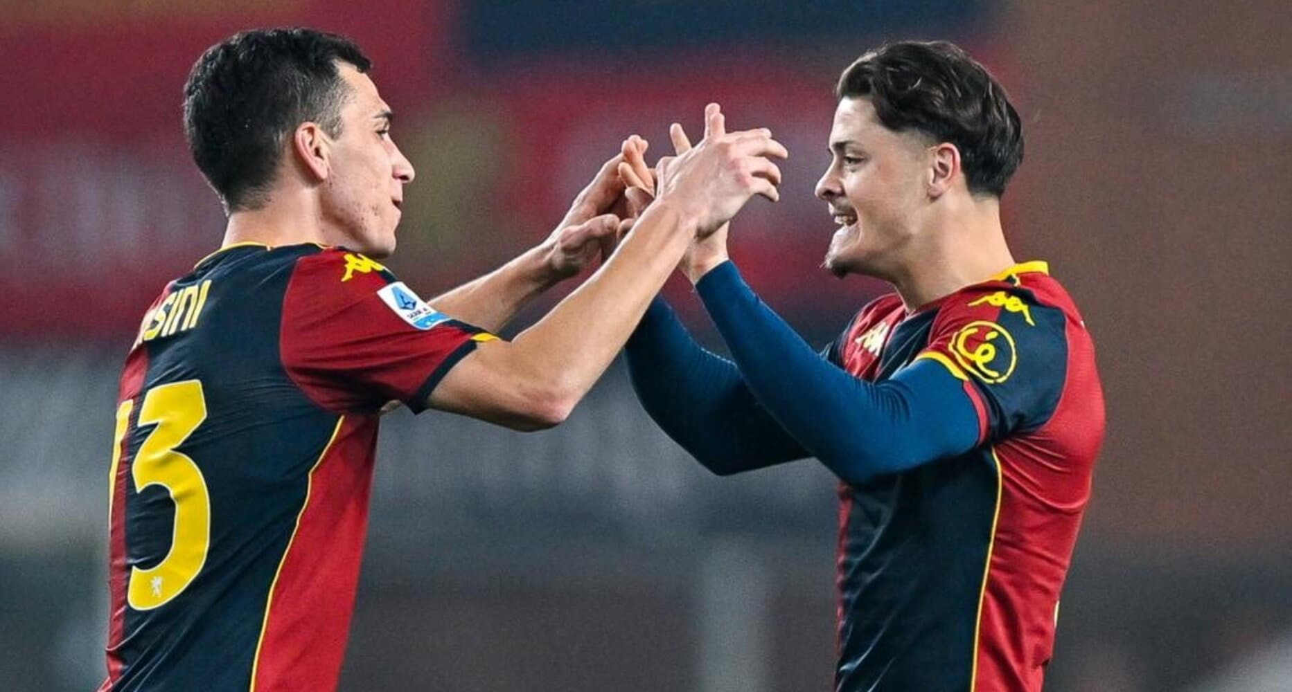 La Roma sbaglia troppo, vince il Genoa con Messias e Vitinha: De Rossi complica la corsa Champions di Gasperini