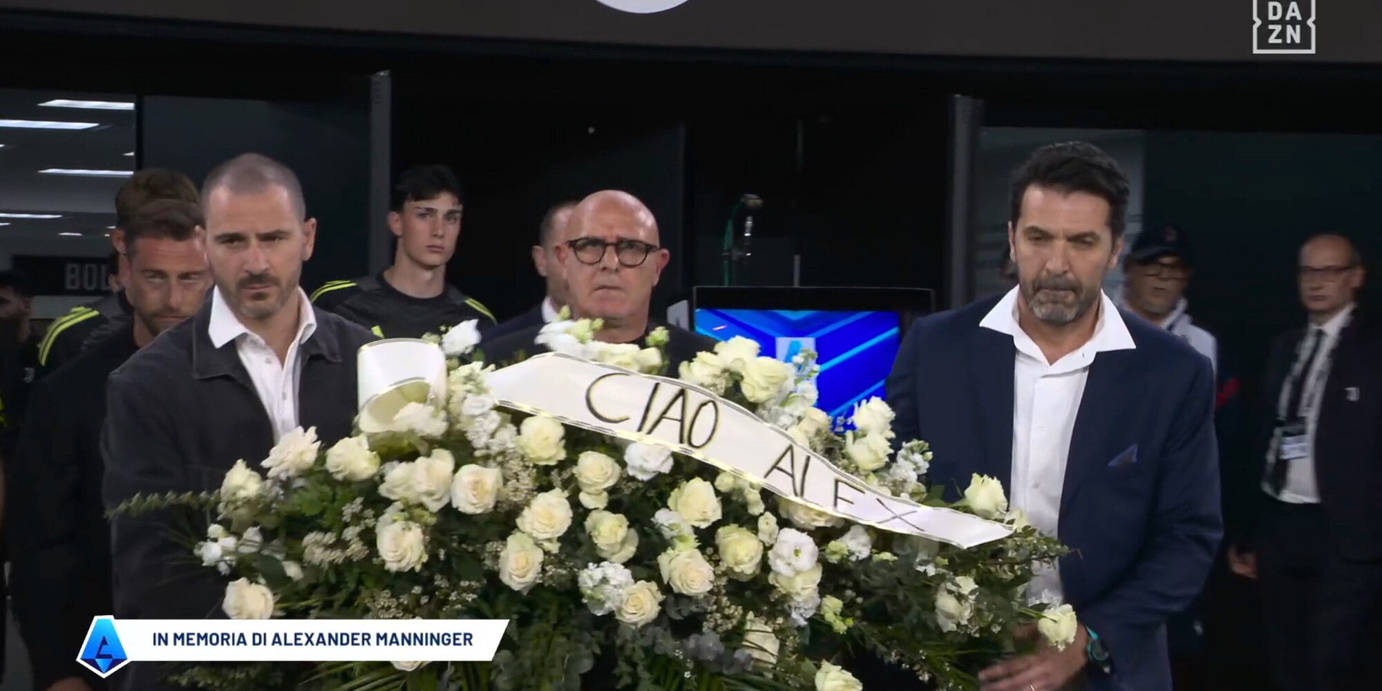 Buffon e Bonucci in lacrime durante il ricordo di Manninger prima di Juve-Bologna